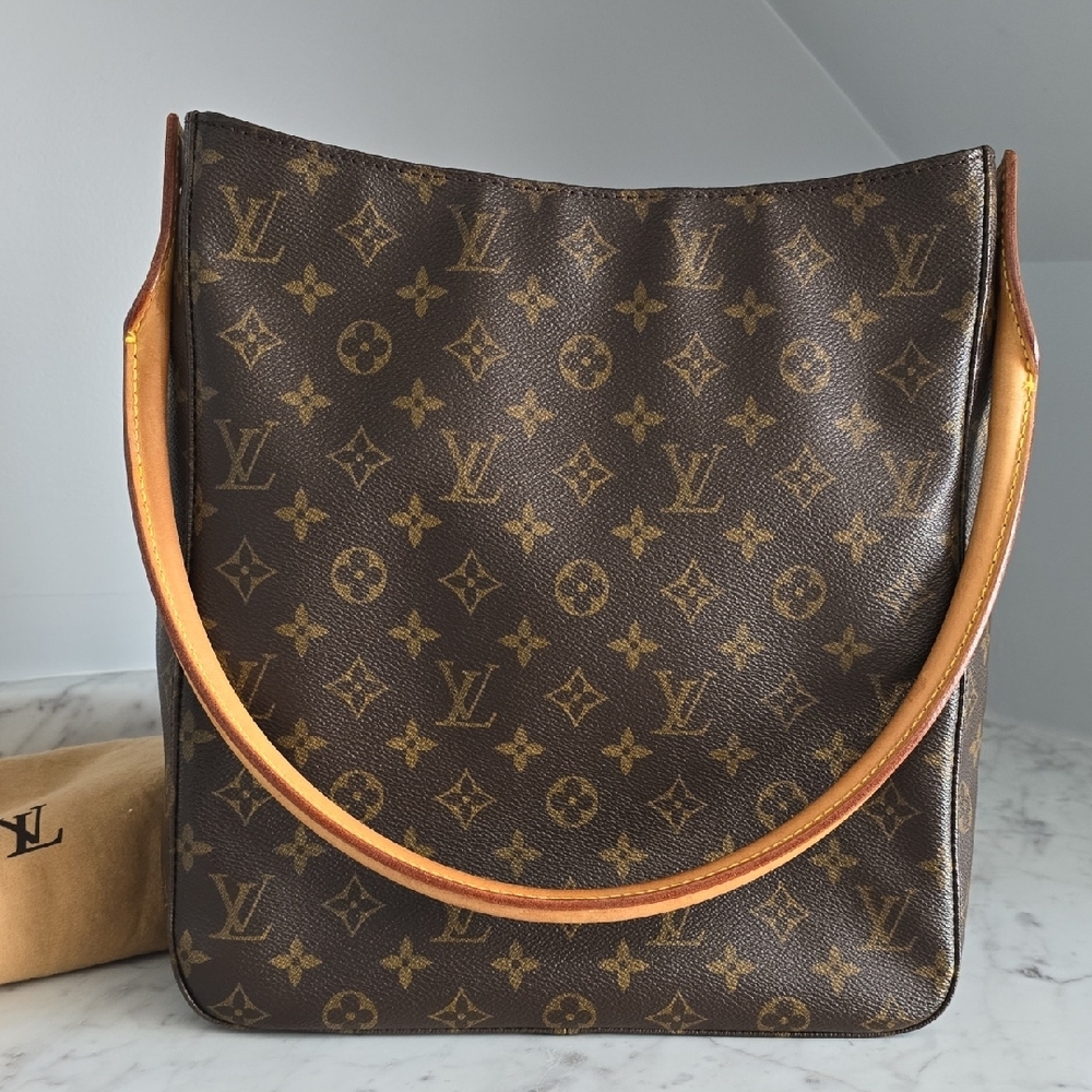 Louis Vuitton Looping GM Monogram Canvas Bag - Picture 2 of 16